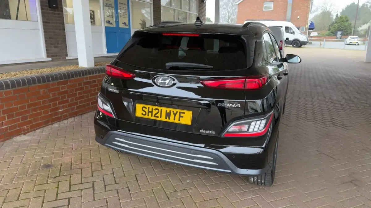 Gebraucht Hyundai Kona Ultimate 150 kW (204 PS) 2021 Schwarz SUV