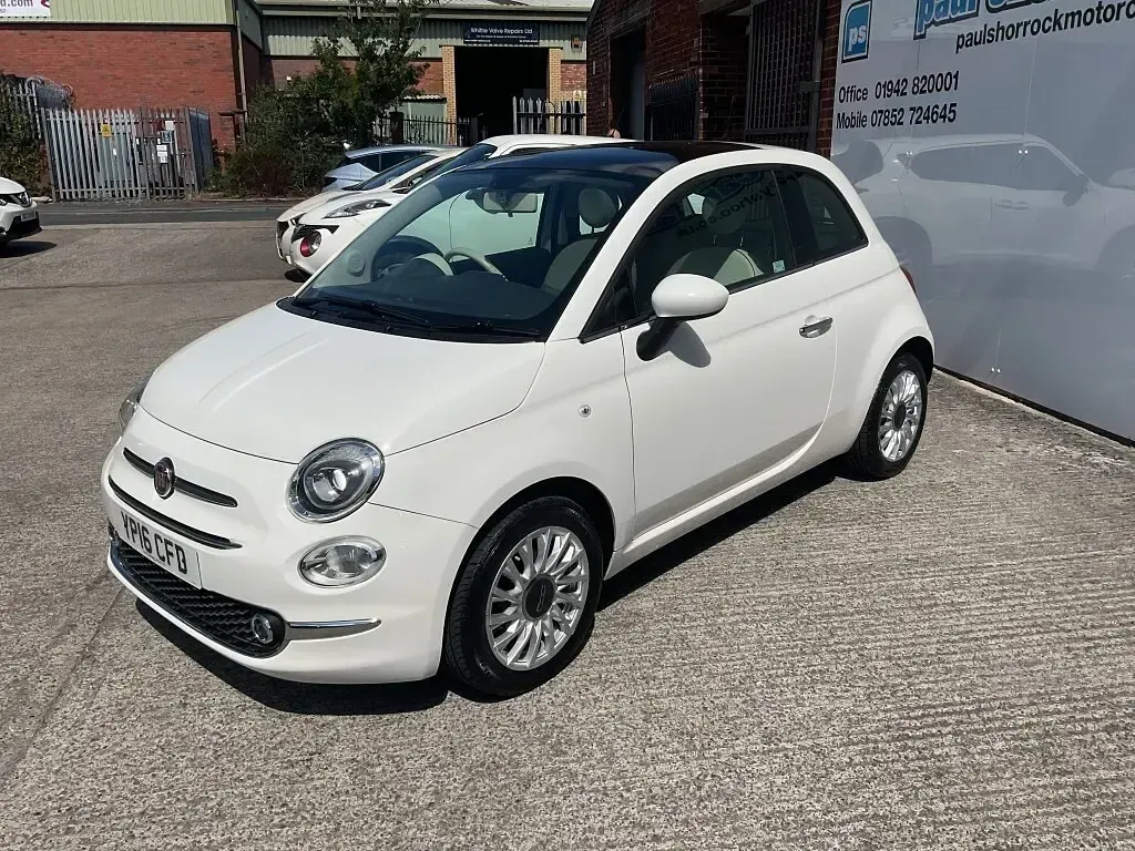 Used Fiat 500 Lounge 69 HP (50 kW) 2016 White Hatchback