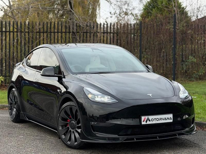 Black Used 2022 Tesla Model Y Performance SUV | £30,995 (A bit pricey) - Image 1/4