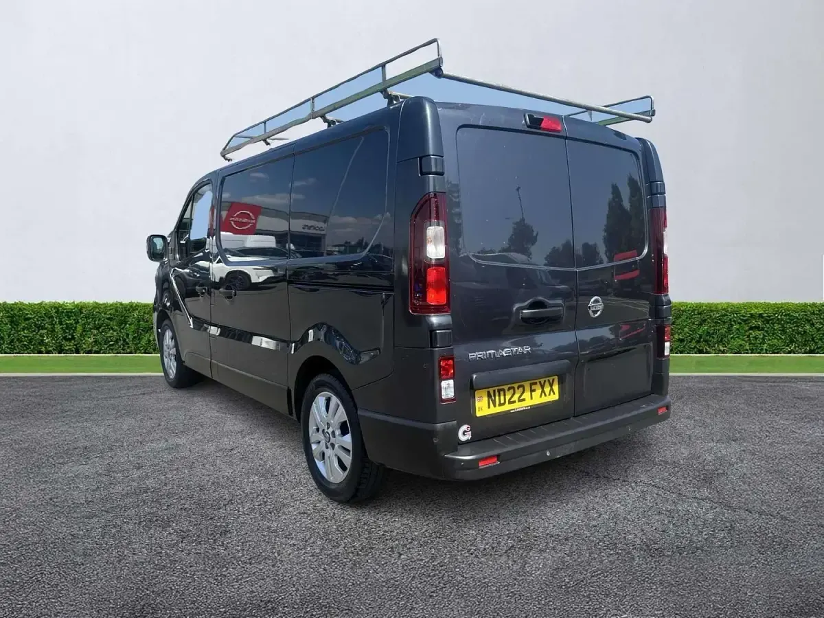Used Nissan Primastar Tekna 110 HP (80 kW) 2022 Grey MPV