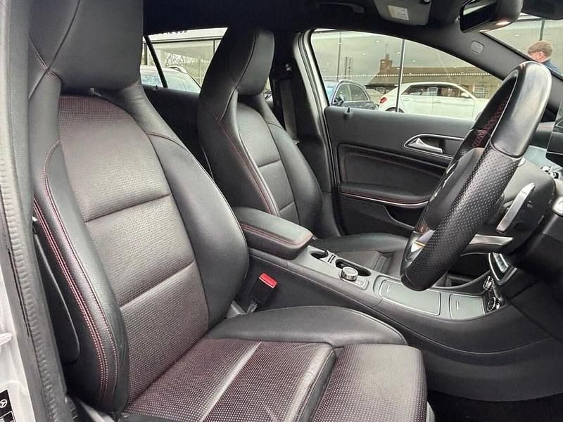 Used Mercedes GLA220 AMG Line Premium 180 HP (132 kW) 2017 Silver SUV