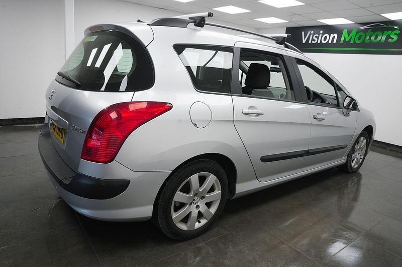 Used Peugeot 308 SW 92 HP (67 kW) 2012 Silver Estate