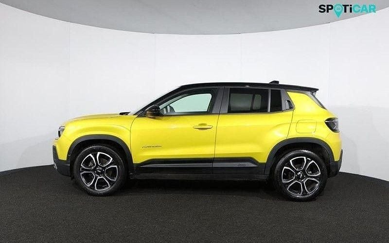 Used Jeep Avenger Summit 114 kW (156 HP) 2024 Yellow/black SUV