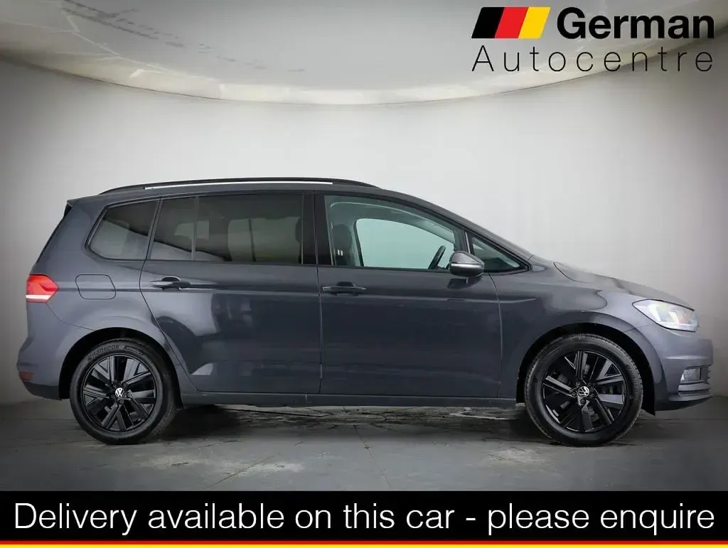 Used VW Touran SEL 150 HP (110 kW) 2021 Grey MPV