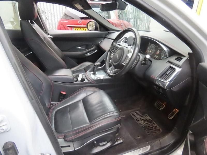 Used Jaguar E-Pace Chequered Flag 180 HP (132 kW) 2020 White SUV