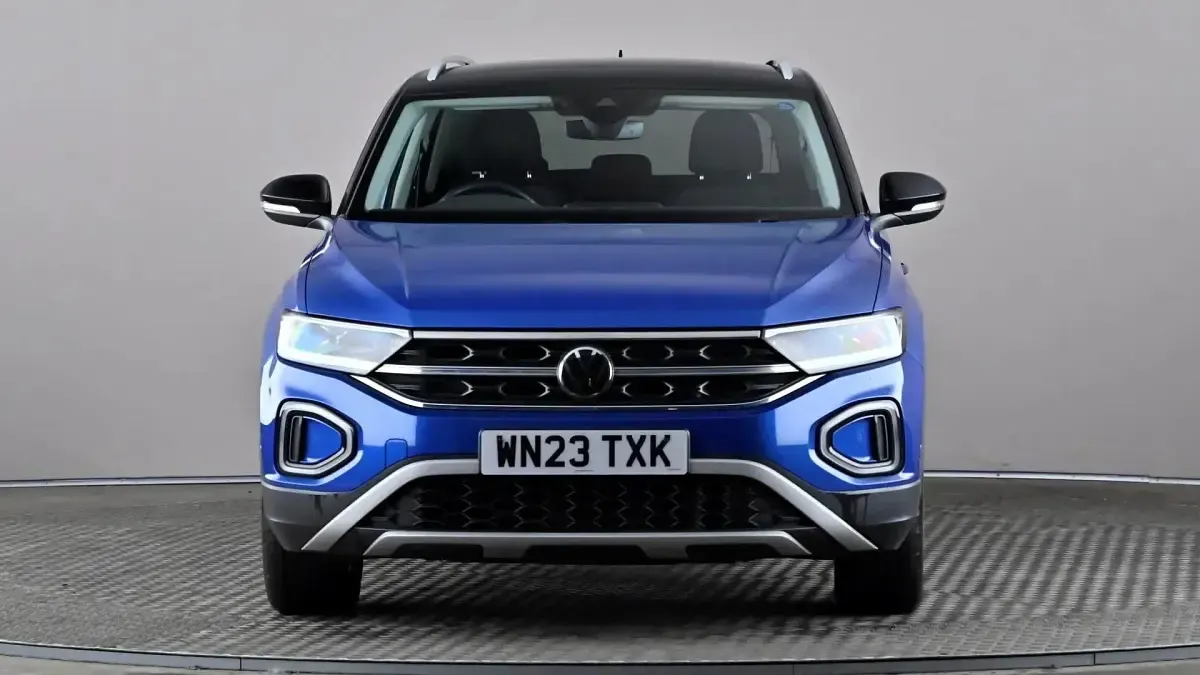 Używany VW T-Roc Style 110 KM (80 kW) 2023 Niebieski SUV