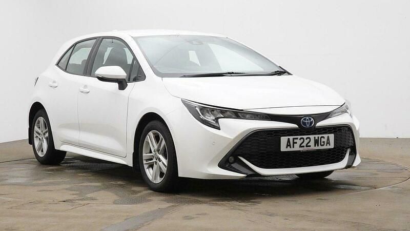 White Used 2022 Toyota Corolla Hatchback | £15,000 (Good price) - Image 1/4