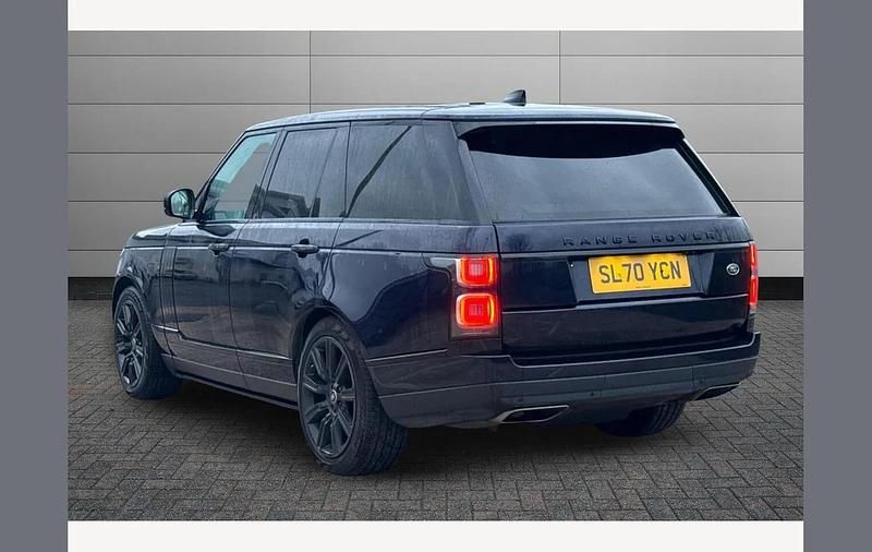 Used Land Rover Range Rover 404 HP (297 kW) 2021 Portofino blue SUV