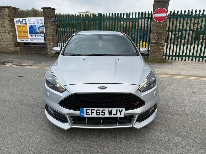 Used Ford Focus ST 2015 Silver Estate