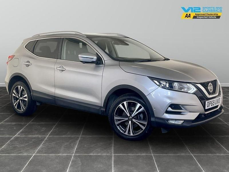 Silver Used 2020 Nissan Qashqai N-Connecta SUV | £10,395 (Super price) - Image 1/2