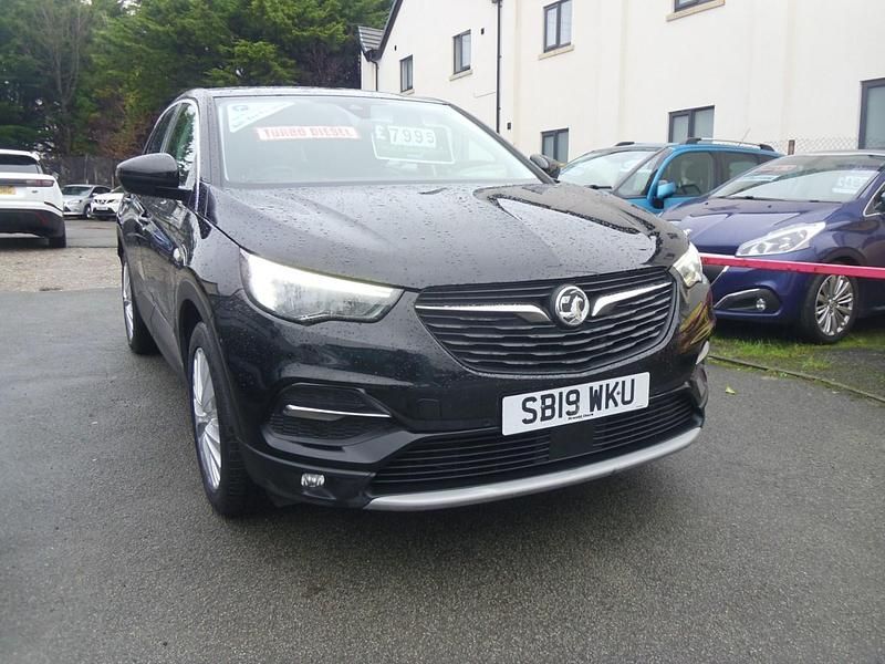 Used Vauxhall Grandland X 130 HP (95 kW) 2019 Black SUV