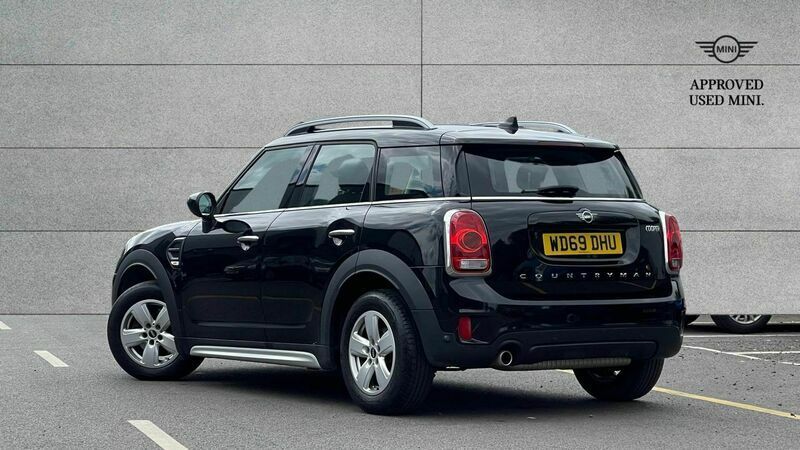 Used Mini Cooper Countryman Classic 134 HP (98 kW) 2019 Black SUV