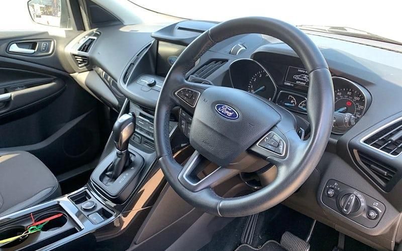 Gebraucht Ford Kuga Titanium 182 PS (133 kW) 2018 Schwarz SUV
