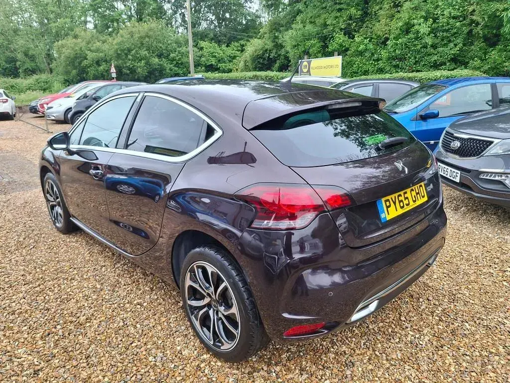 Used DS Automobiles DS4 Prestige 120 HP (88 kW) 2016 Purple Hatchback