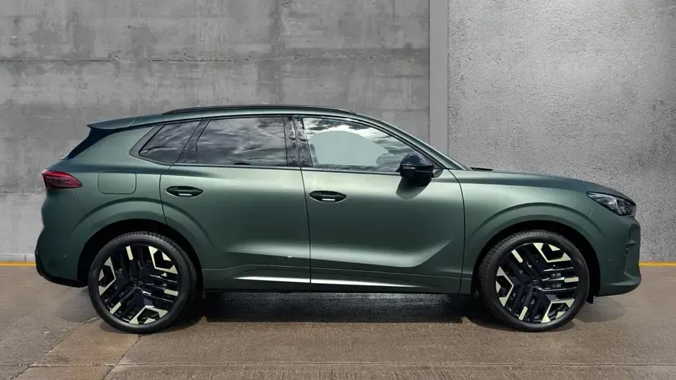 Used Cupra Terramar 204 HP (150 kW) 2026 Matte  manganese green SUV