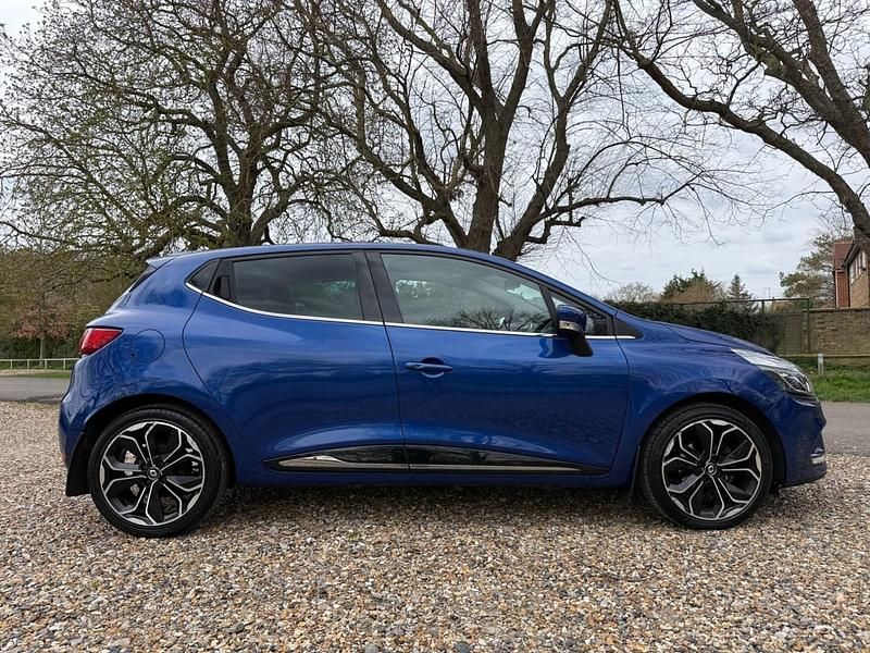 Used Renault Clio IV Iconic 90 HP (66 kW) 2018 Blue Hatchback