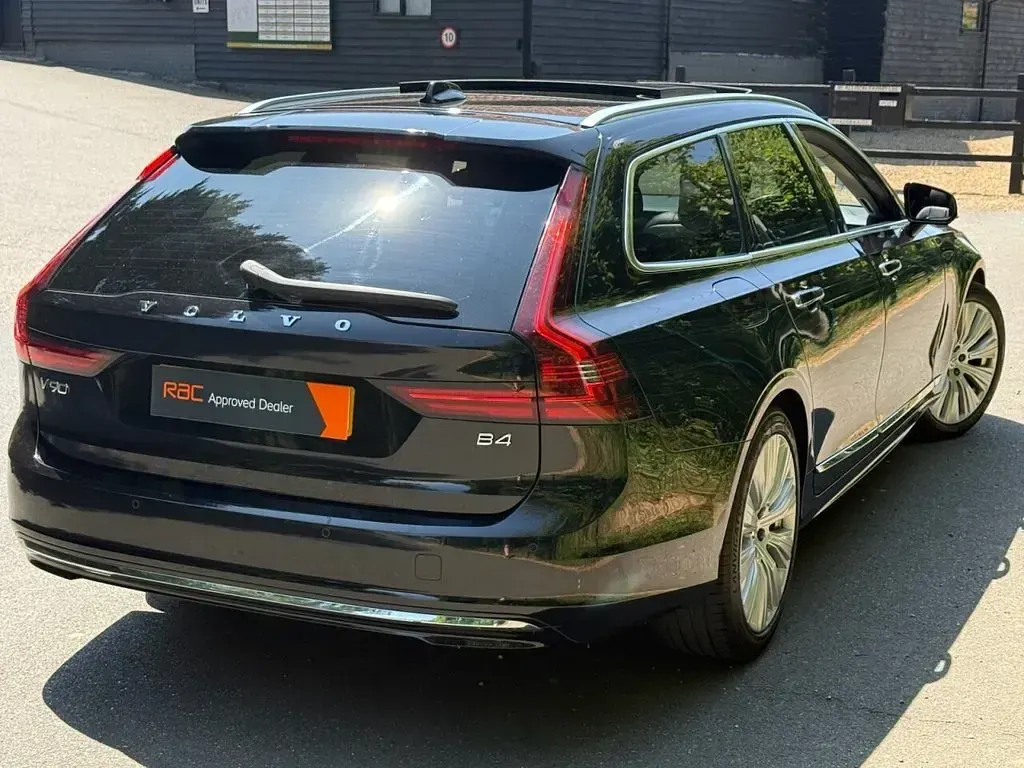 Used Volvo V90 Inscription 197 HP (144 kW) 2020 Black Estate