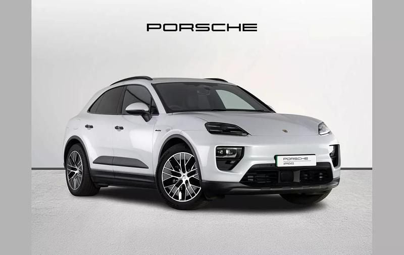 Grey Used 2025 Porsche Macan SUV | £65,990 (Fair price) - Image 1/4