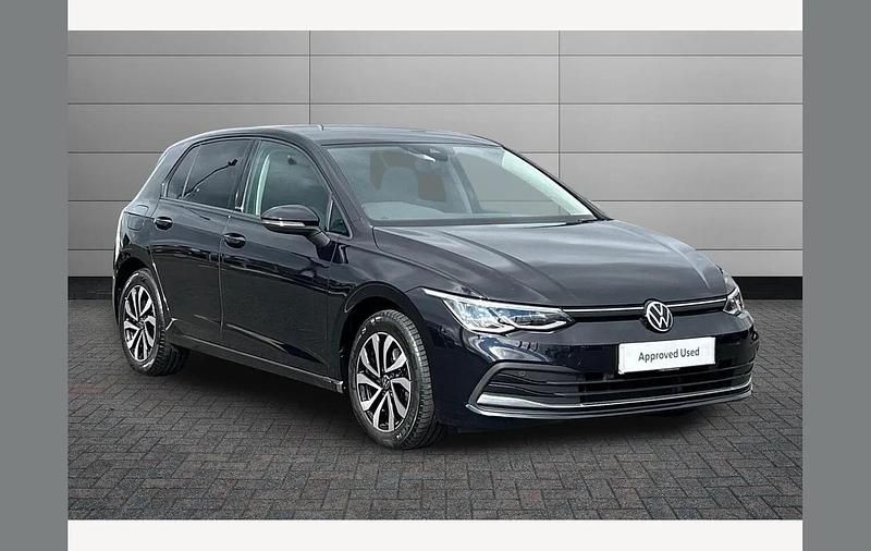Used VW Golf VIII Active 150 HP (110 kW) 2022 Black Hatchback