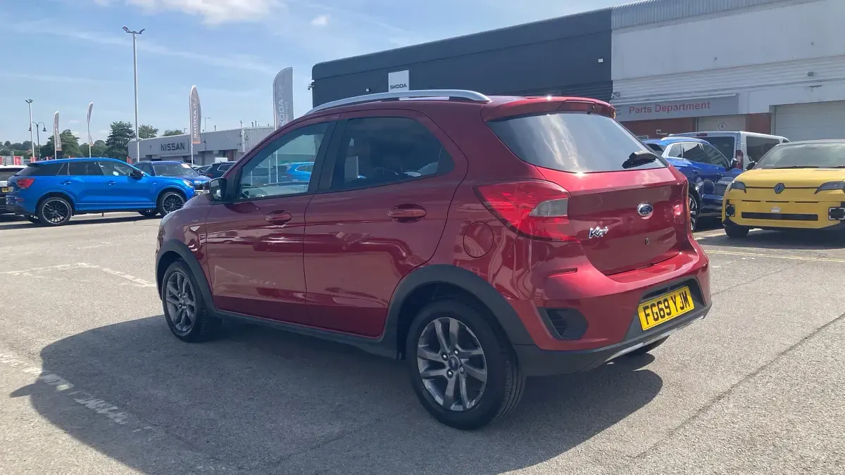 Used Ford Ka Plus Active 85 HP (62 kW) 2019 Red Hatchback