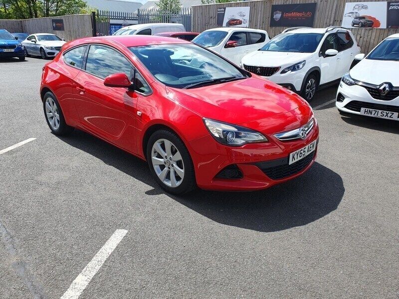 Red Used 2015 Vauxhall Astra GTC Sport Hatchback | £3,200 (Super price) - Image 1/4