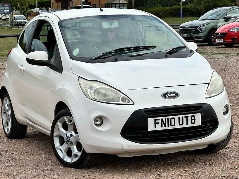 White Used 2010 Ford Ka Zetec Hatchback | £1,500 (Fair price) - Image 1/4