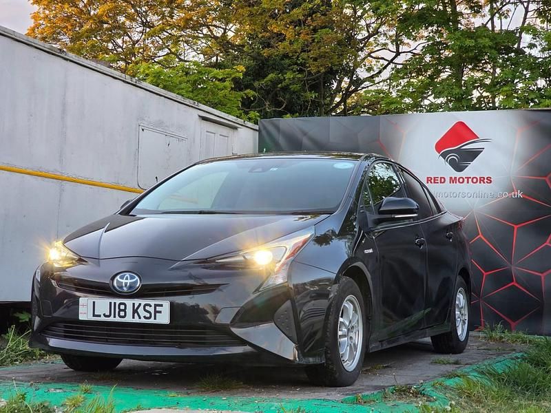 Usado Toyota Prius 70 CV (51 kW) 2022 Negro Utilitario