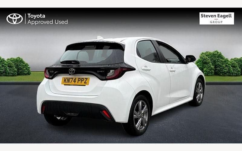 Used Toyota Yaris Hybrid 116 HP (85 kW) 2025 Hatchback