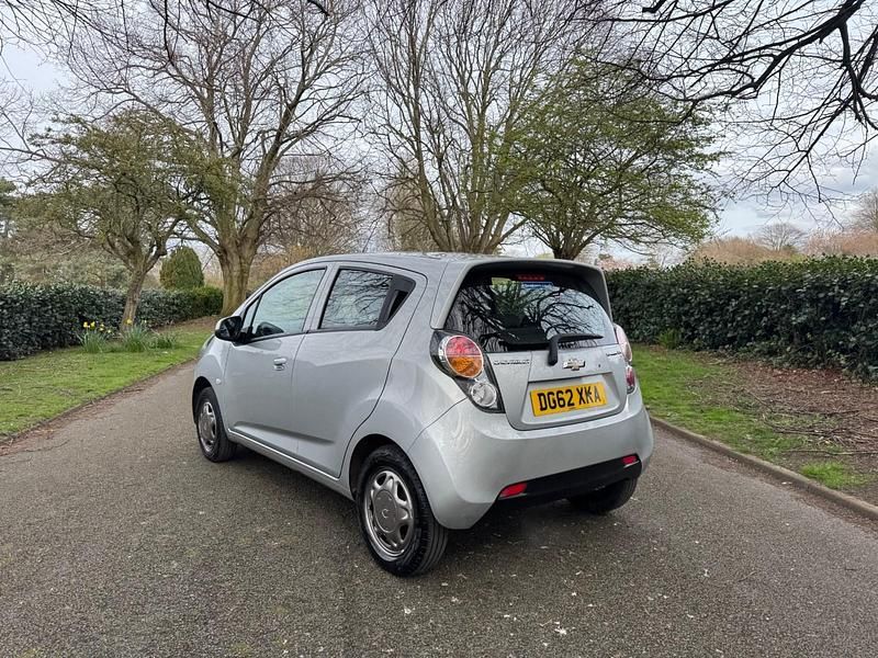 Used Chevrolet Spark LS 68 HP (50 kW) 2012 Silver Hatchback