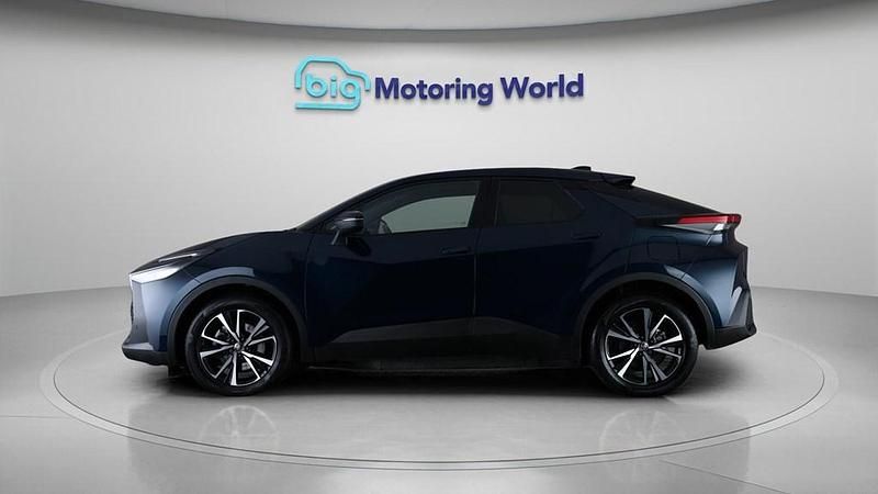 Used Toyota C-HR Design 223 HP (164 kW) 2024 Blue SUV