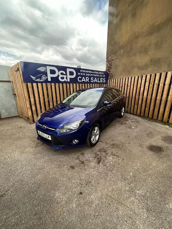 Blue Used 2014 Ford Focus Zetec Hatchback | £6,995 (A bit pricey) - Image 1/4