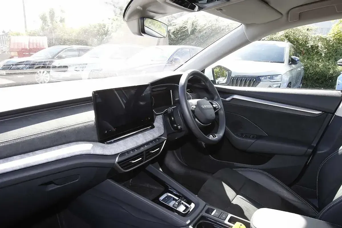 Used Skoda Octavia SE L 147 HP (108 kW) 2025 Moon white metallic Estate
