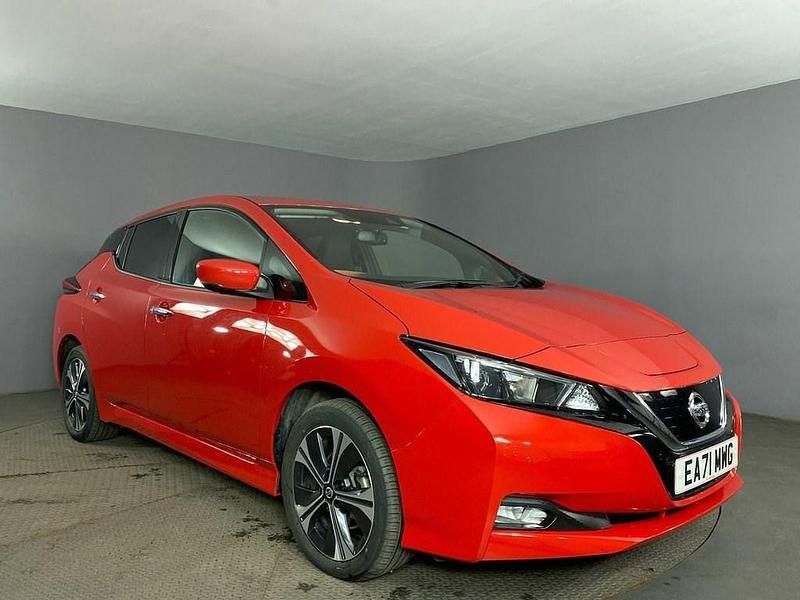 Red Used 2021 Nissan Leaf N-Connecta Hatchback | £12,499 (Fair price) - Image 1/2