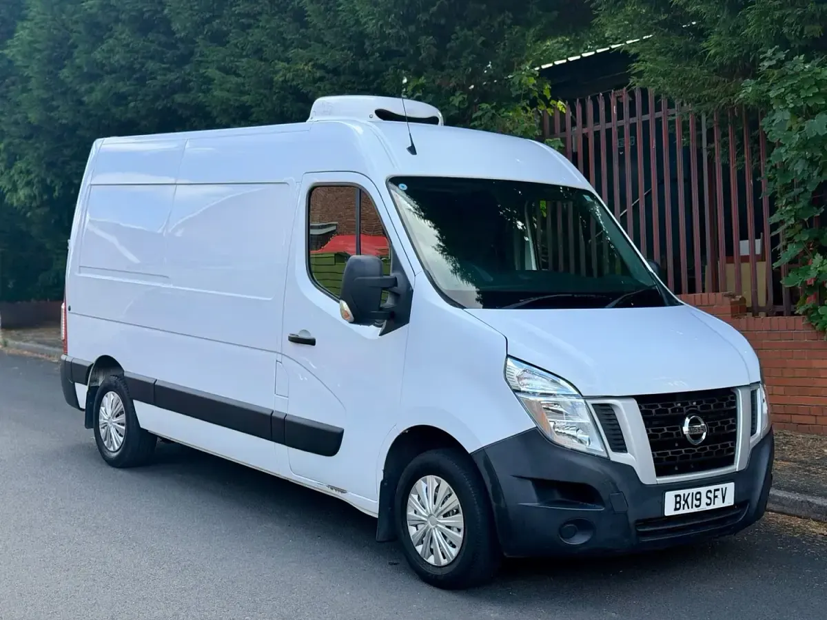 Used Nissan NV400 SE 130 HP (95 kW) 2019 White Van