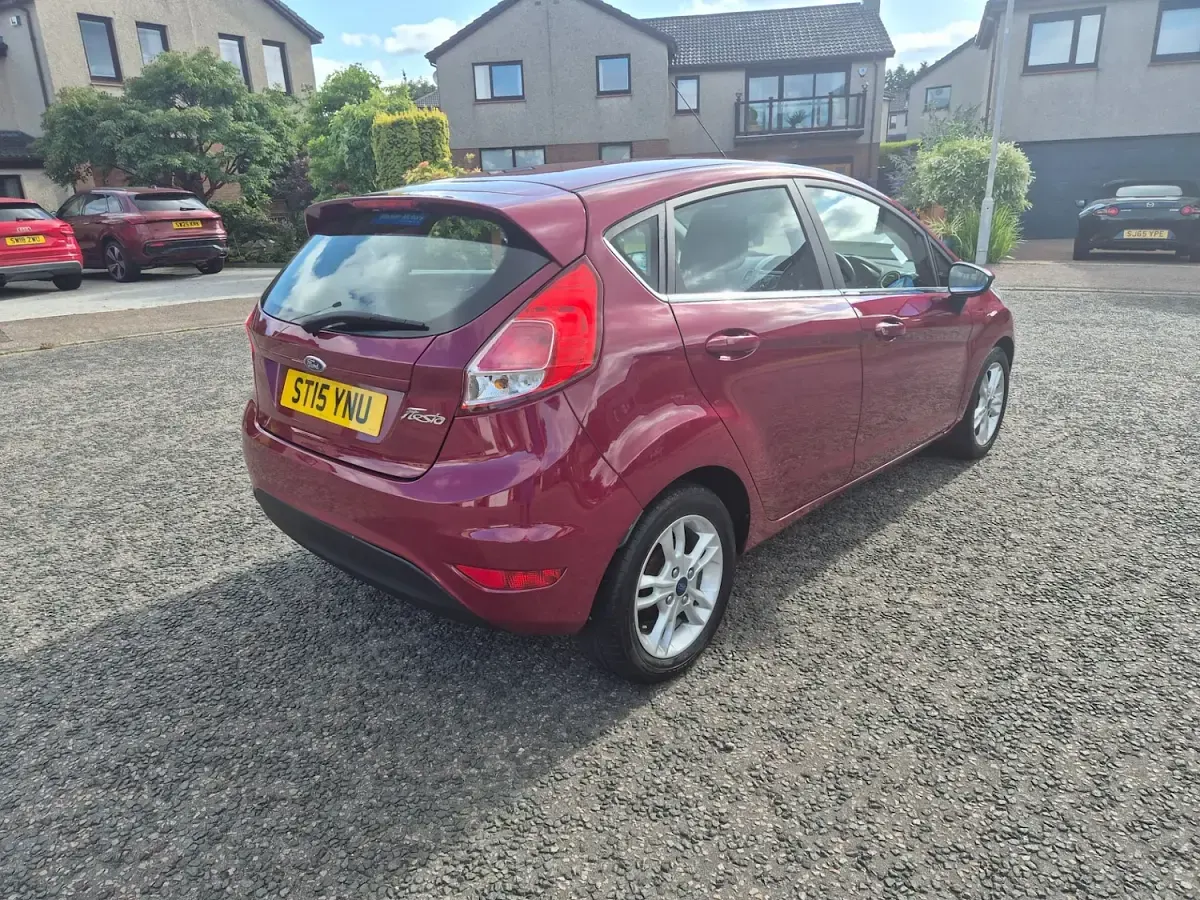 Used Ford Fiesta Zetec 2015 Red Hatchback