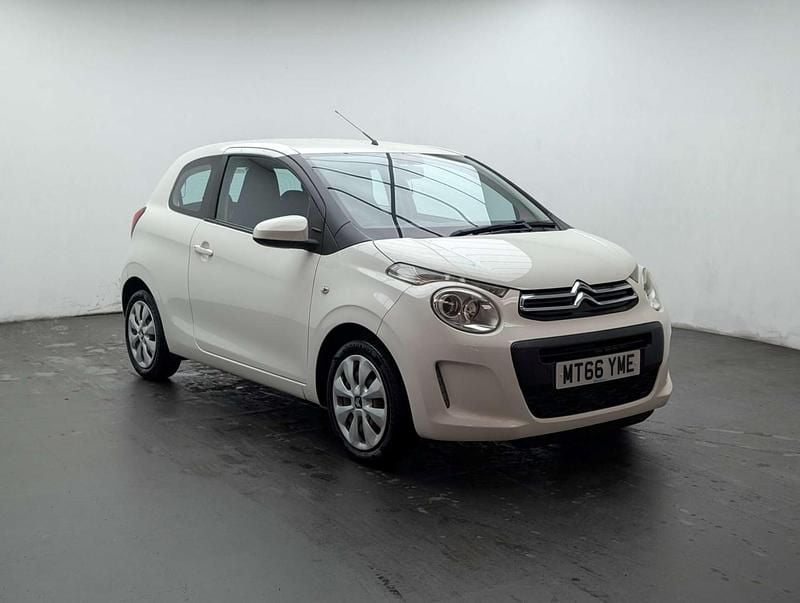 Used Citroën C1 Feel 68 HP (50 kW) 2016 White Hatchback