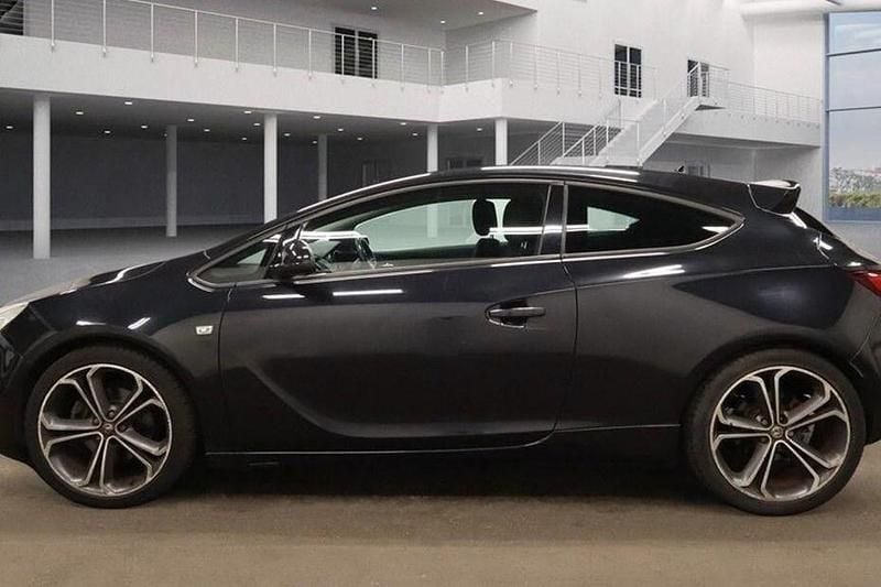 Used 2014 Vauxhall Astra GTC Edition Coupe | £3,444 (Super price) - Image 1/1