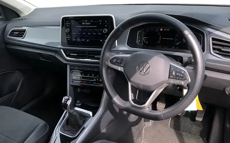 Used VW T-Roc Style 110 HP (80 kW) 2024 SUV
