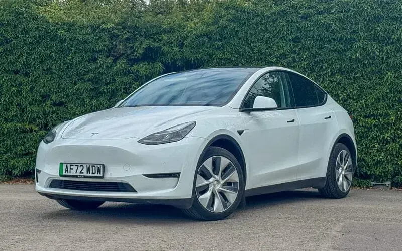 Used Tesla Model Y Long Range AWD 286 kW (389 HP) 2025 SUV