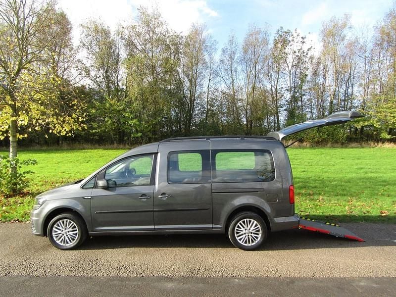 Grey Used 2020 VW Caddy Maxi Life Life MPV | £14,995 (Super price) - Image 1/3