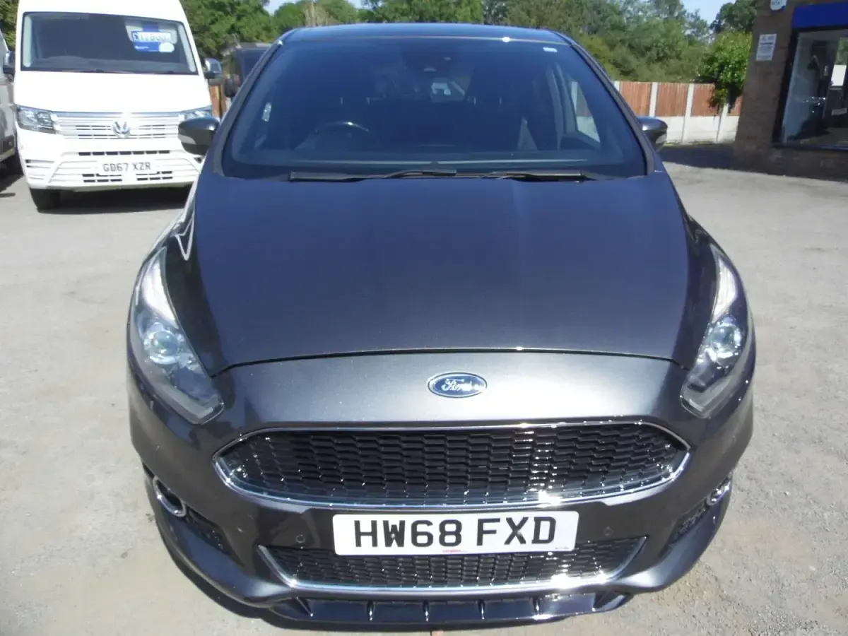 Used Ford S-MAX ST-Line 190 HP (139 kW) 2018 Grey MPV