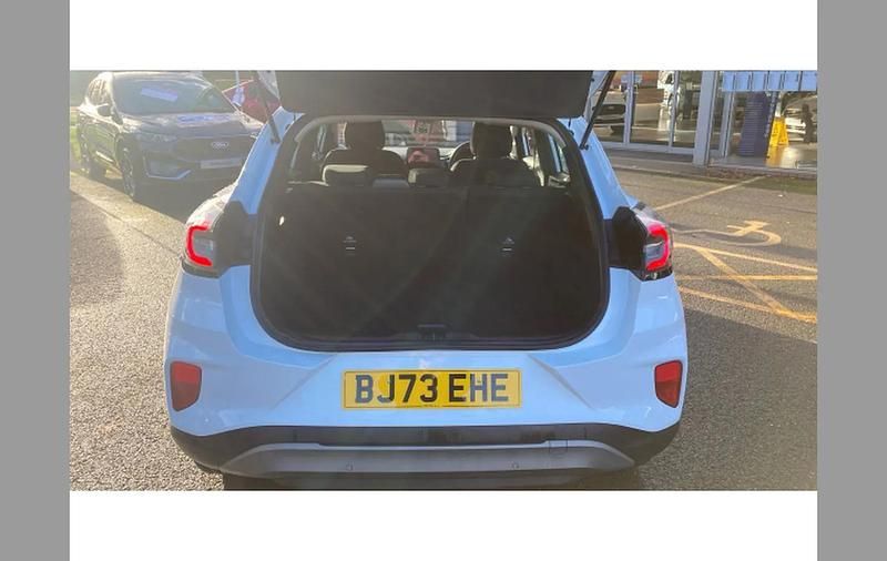 Used Ford Puma Titanium 123 HP (90 kW) 2023 White SUV