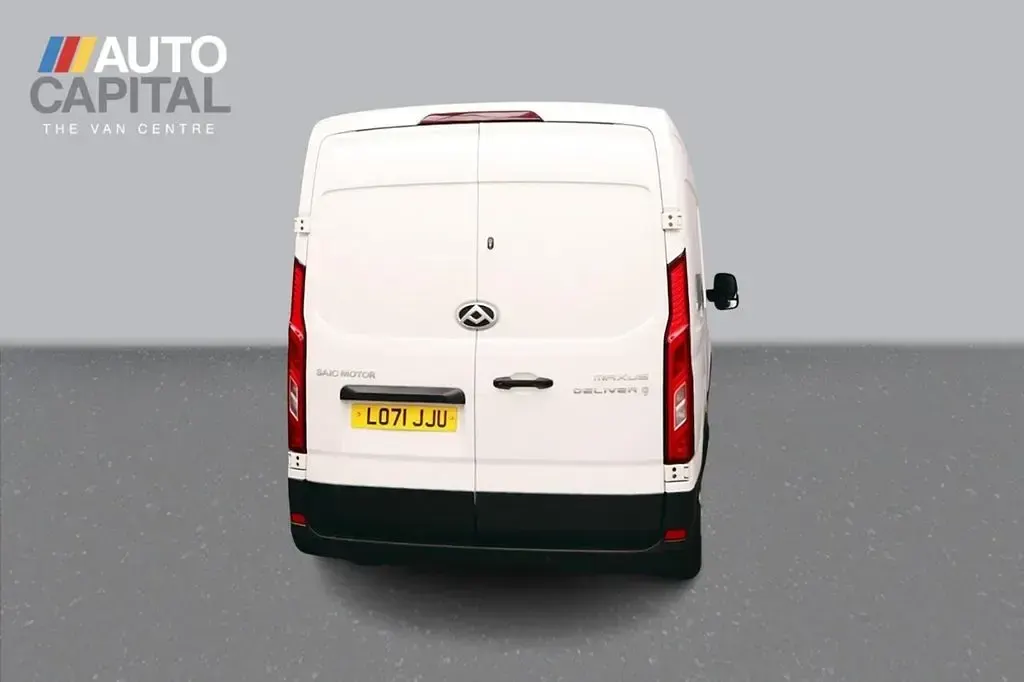 Used Maxus V90 163 HP (119 kW) 2022 White Van