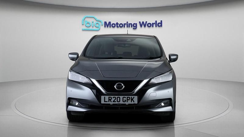Used Nissan Leaf N-Connecta 110 kW (150 HP) 2020 Grey Hatchback