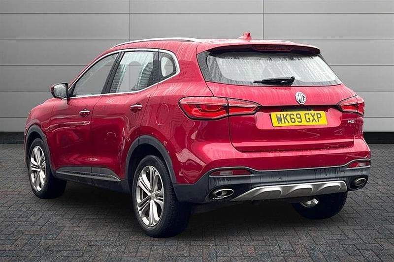 Used MG HS Exclusive 162 HP (119 kW) 2019 Farringdon red SUV