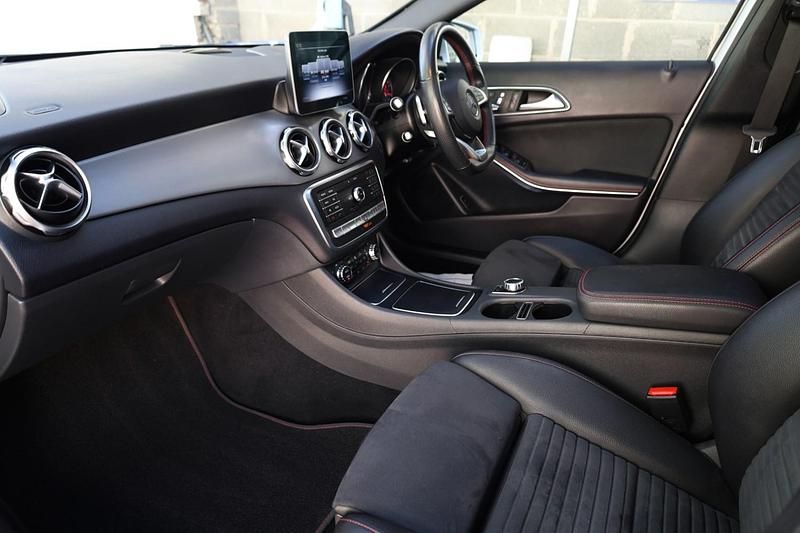 Used Mercedes GLA220 AMG line 174 HP (127 kW) 2018 Silver SUV