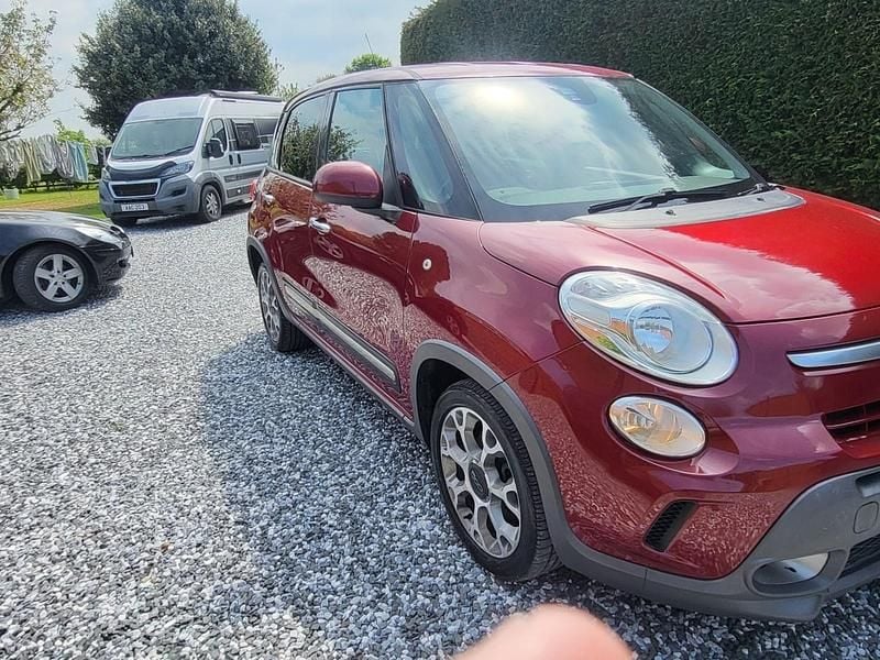 Used Fiat 500L Trekking 95 HP (69 kW) 2014 Red MPV