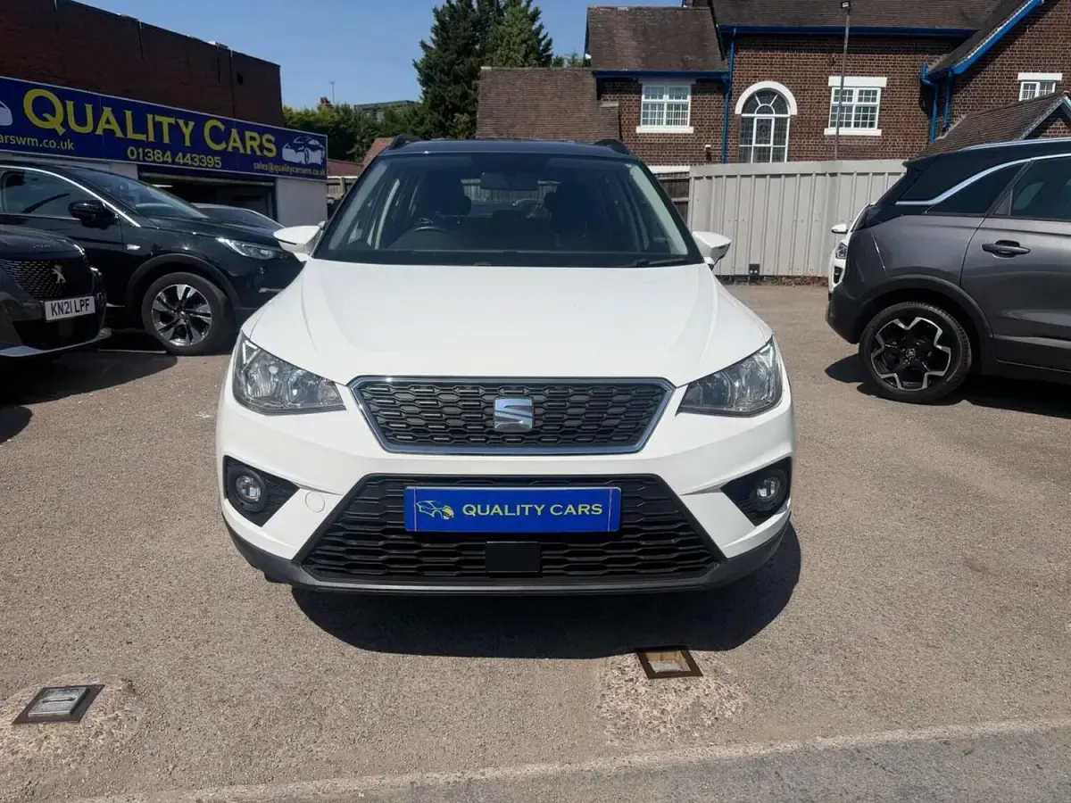 Used Seat Arona SE Technology 95 HP (69 kW) 2018 White SUV