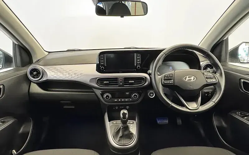Used Hyundai i10 Premium 63 HP (46 kW) 2026 Hatchback