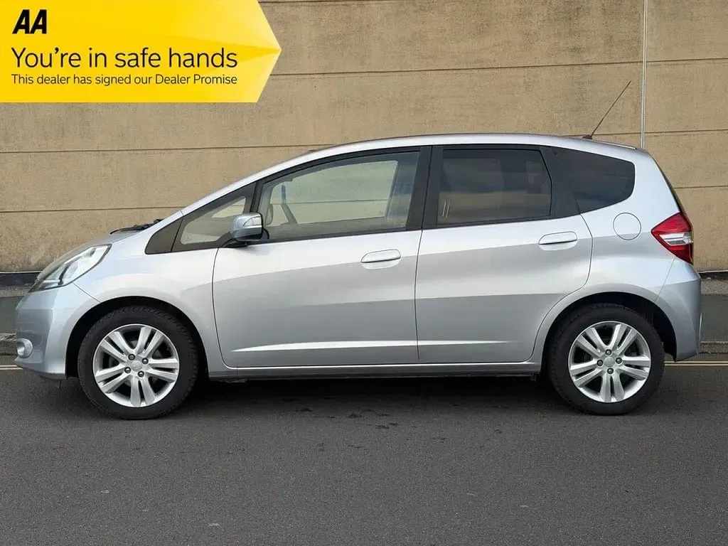 Used Honda Jazz EX-T 99 HP (72 kW) 2012 Silver Hatchback